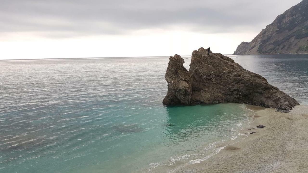 Appartamento Le Conchiglie Monterosso Al Mare Luaran gambar