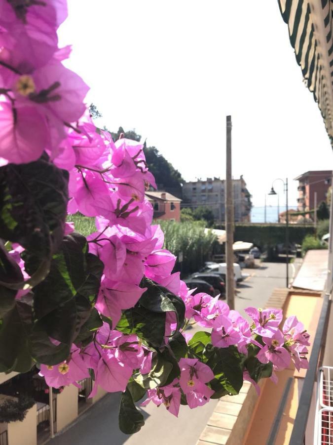 Appartamento Le Conchiglie Monterosso Al Mare Luaran gambar